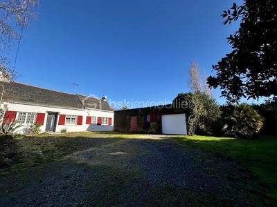 Maison traditionnelle - 108 m² - 5 pièces