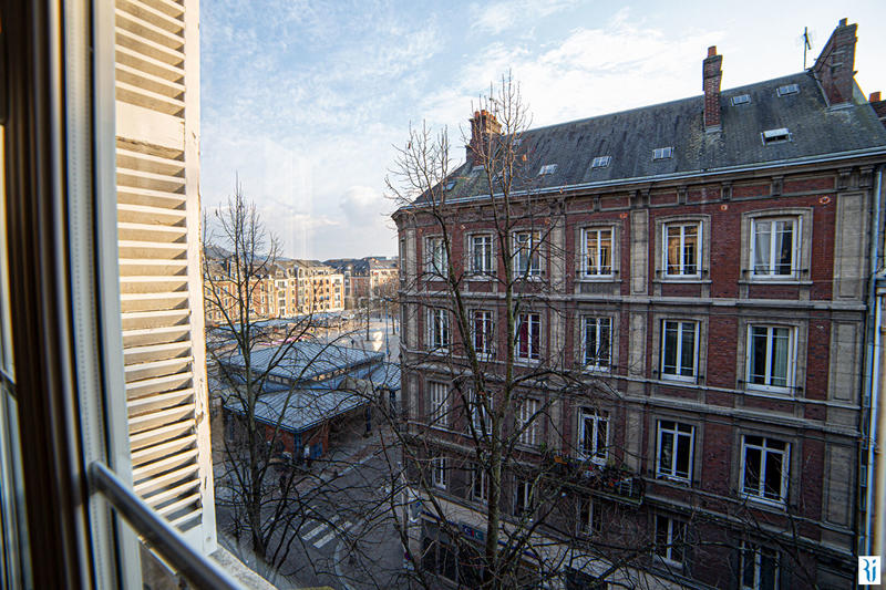 Appartement - 143 m² - 5 pièces