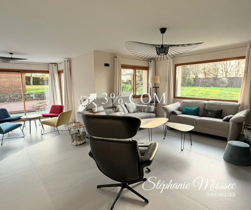 Maison en pierre - 280 m² - 8 pièces