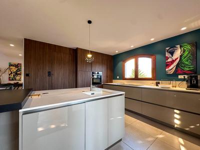 Maison - 163 m² - 4 pièces