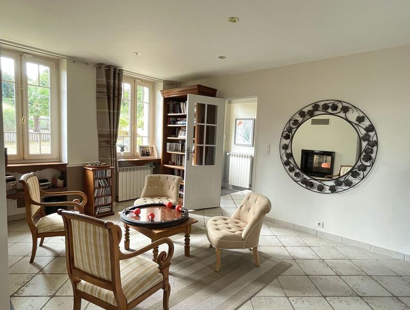 Maison ancienne - 237 m² - 10 pièces