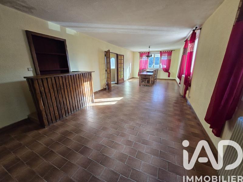 Maison - 318 m² - 10 pièces