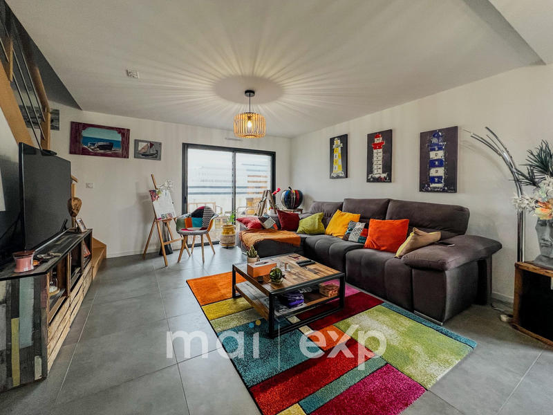 Maison contemporaine - 99 m² - 6 pièces