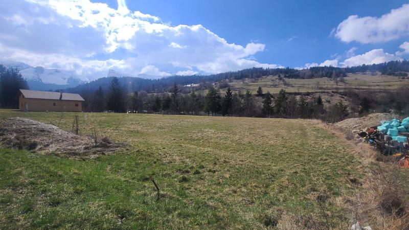 Terrain constructible - 600 m²