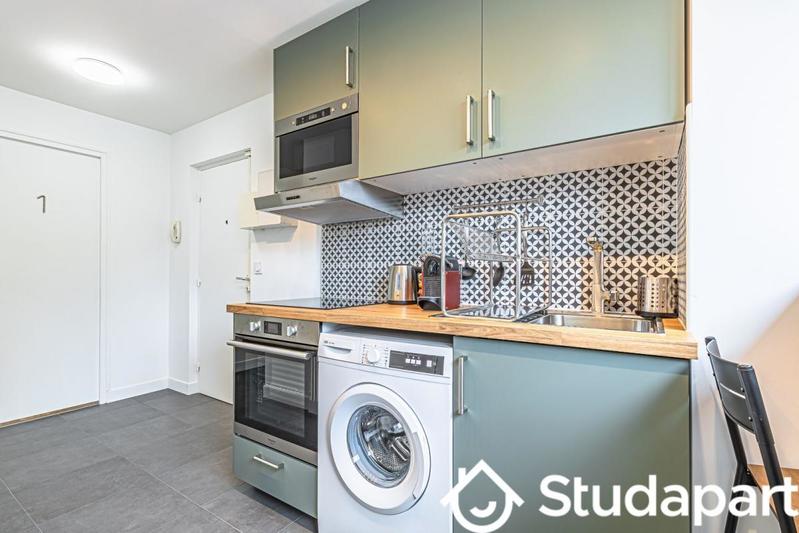 Chambre - 11 m² - 1 pièce