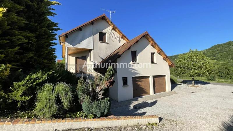 Maison - 190 m² - 8 pièces