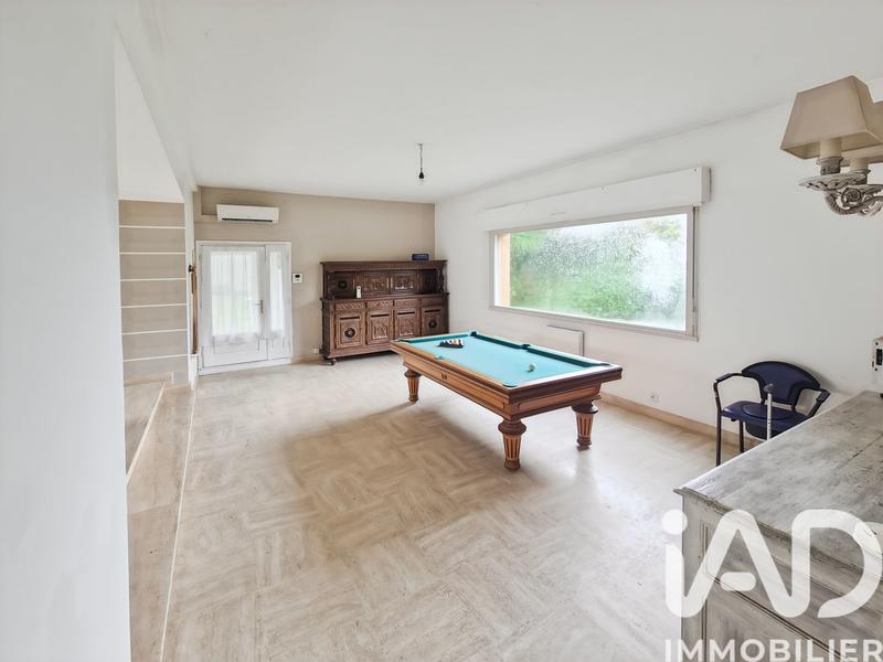 Maison - 251 m² - 8 pièces
