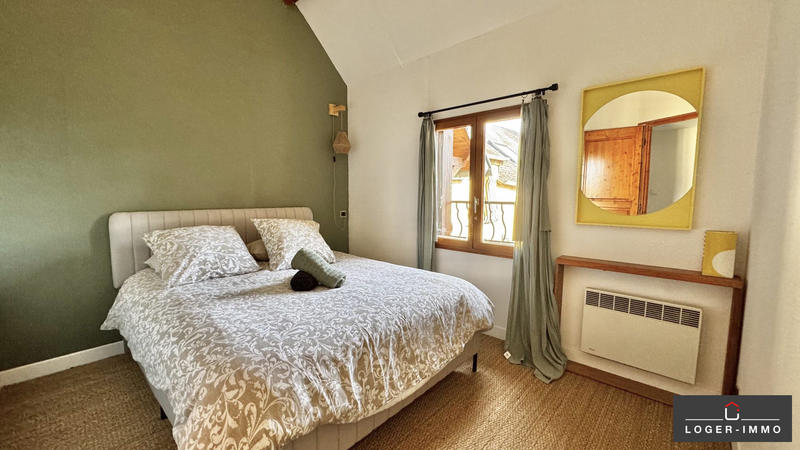 Maison - 302 m² - 9 pièces