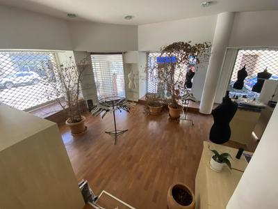 Local commercial - 250 m²