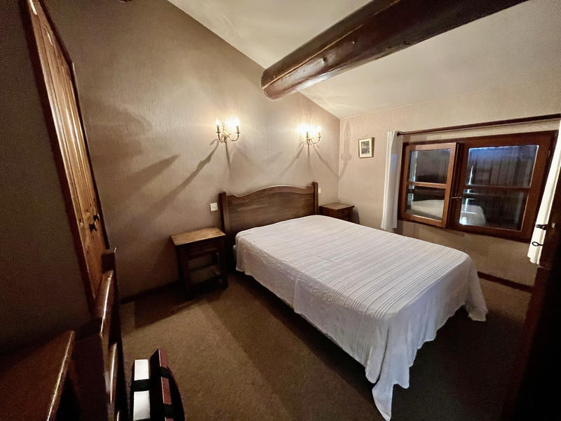 Maison de village - 180 m² - 10 pièces