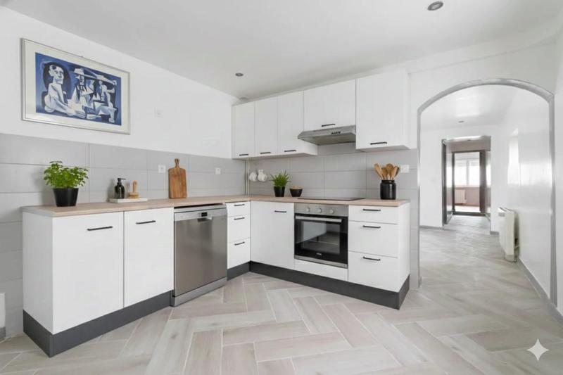 Maison - 110 m² - 7 pièces