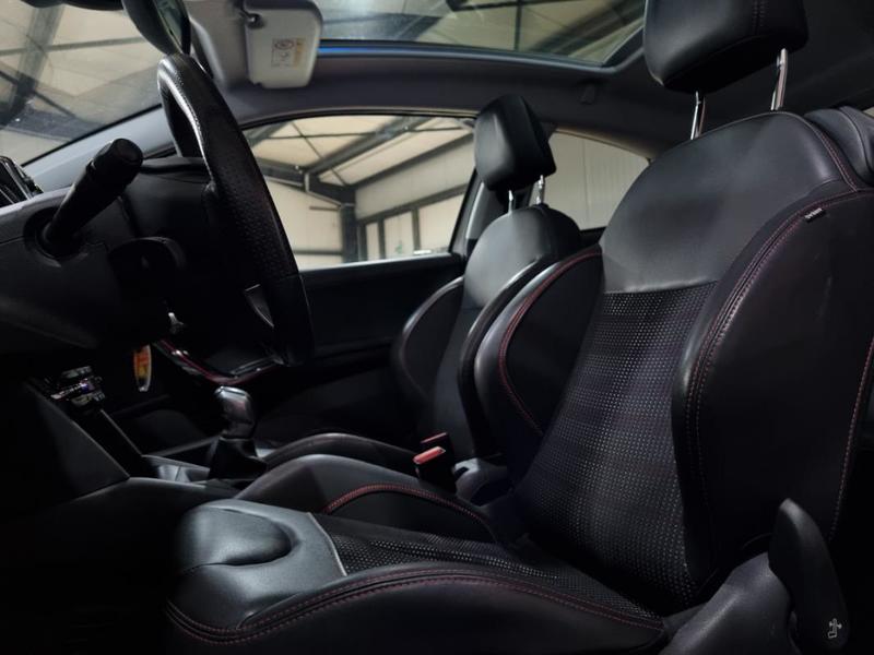 Peugeot 208 1.2 Thp Puretech 110 ch Gtline - Garantie 6 Mois