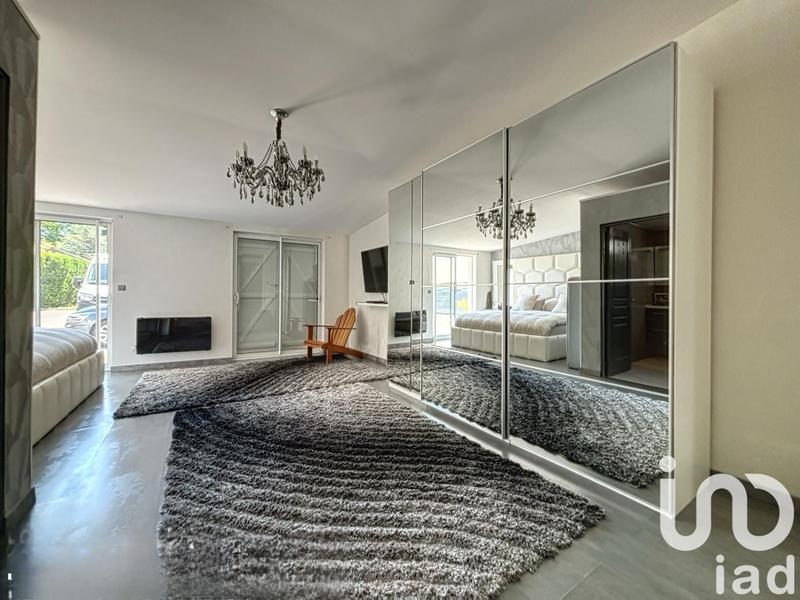 Maison - 160 m² - 5 pièces