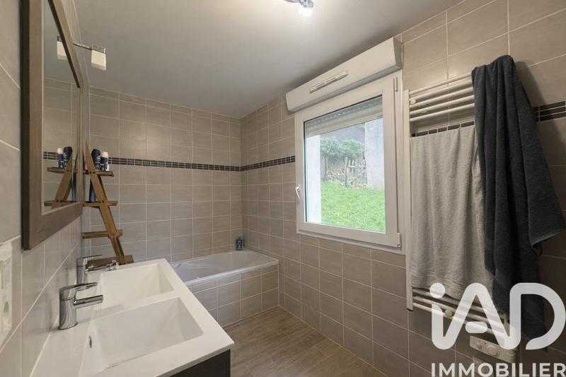 Maison de village - 112 m² - 6 pièces