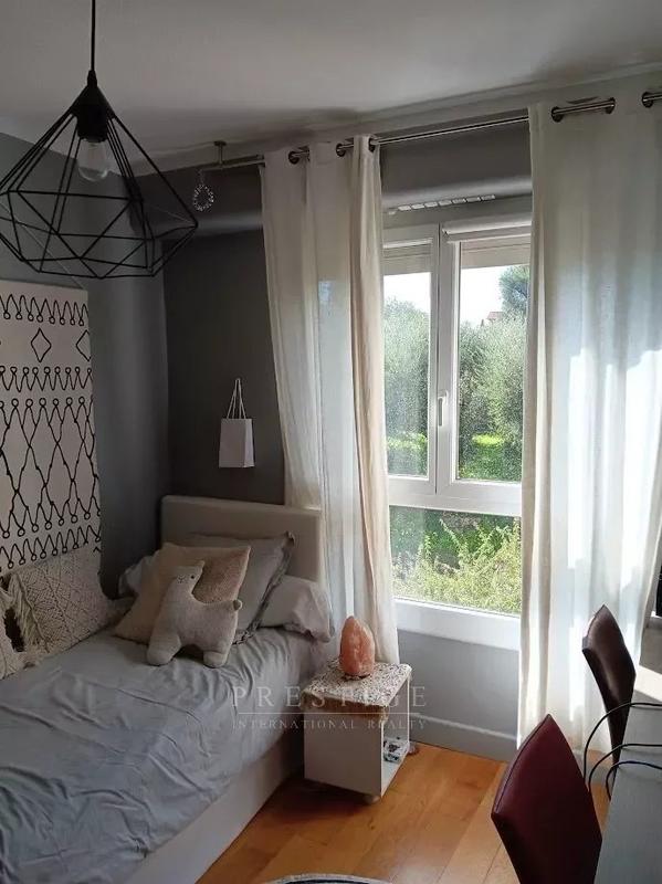 Appartement - 76 m² - 4 pièces