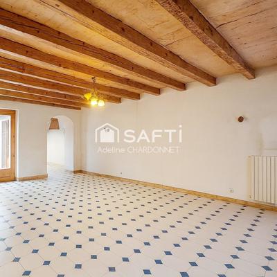 Maison - 251 m² - 12 pièces