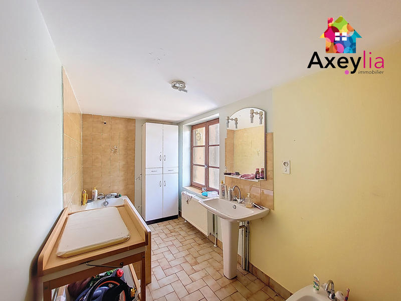 Maison - 280 m² - 10 pièces