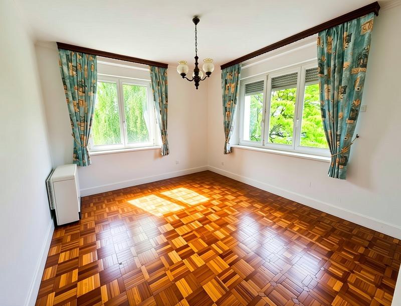 Maison - 195 m² - 8 pièces