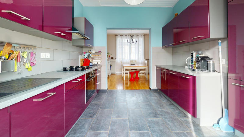 Maison - 95 m² - 5 pièces