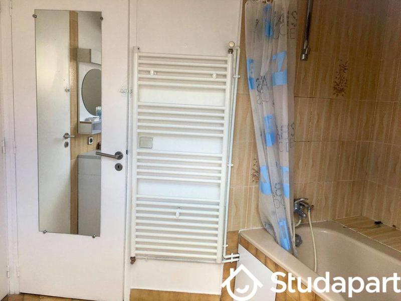 Chambre - 25 m² - 1 pièce