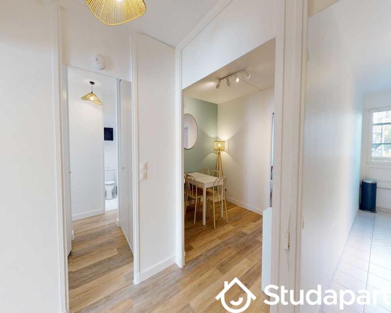 Chambre - 100 m² - 1 pièce