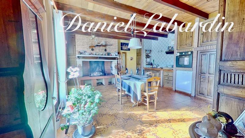 Maison - 217 m² - 6 pièces