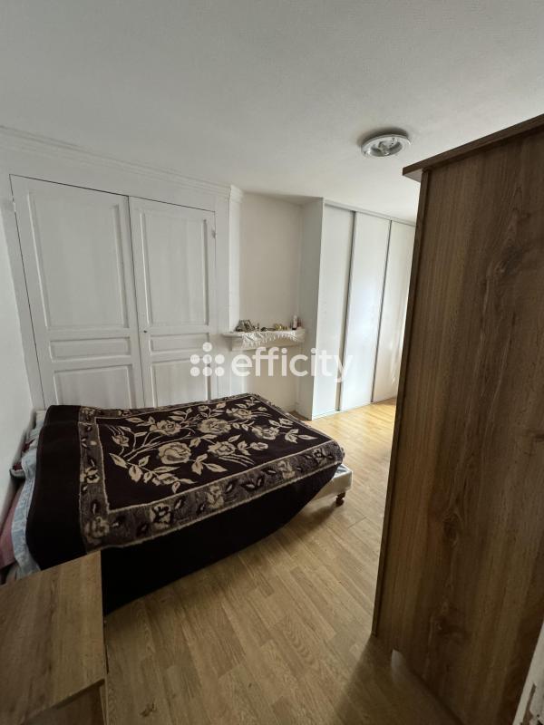 Maison - 159 m² - 7 pièces