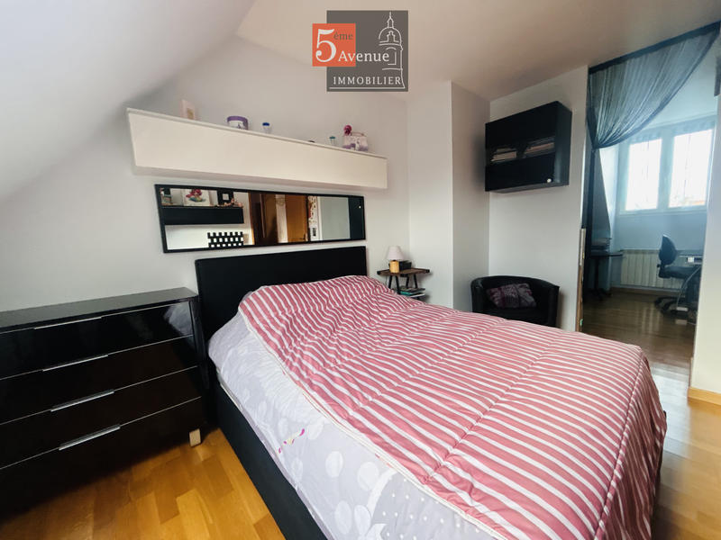 Maison - 143 m² - 6 pièces