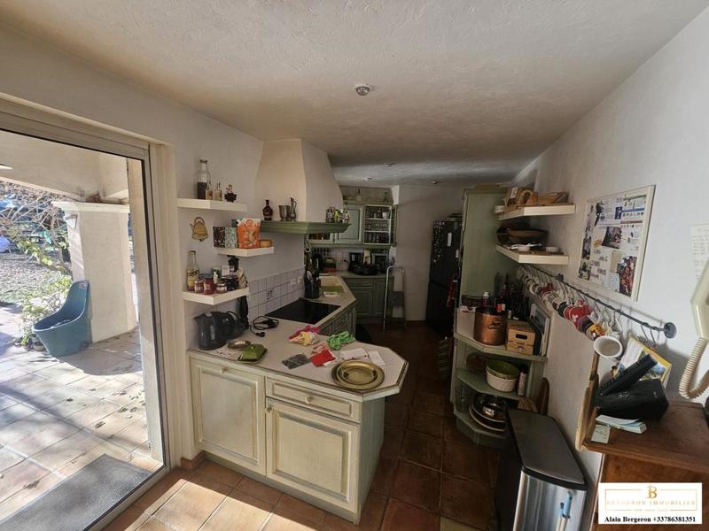 Maison traditionnelle - 157 m² - 6 pièces