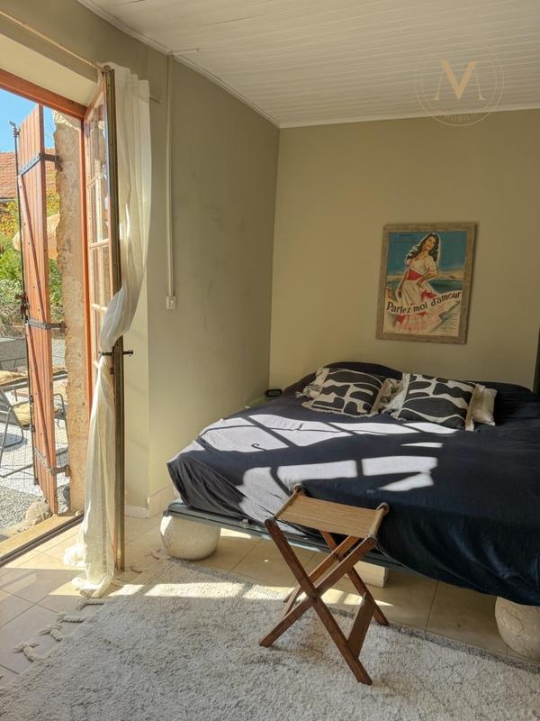 Propriété - 290 m² - 8 pièces