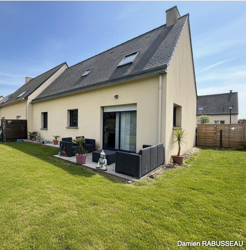 Maison - 94 m² - 5 pièces