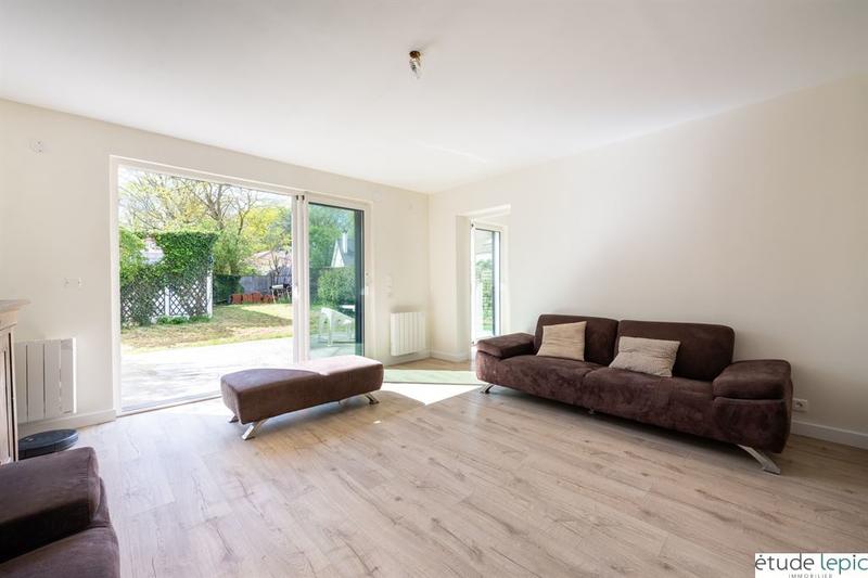 Maison - 177 m² - 9 pièces