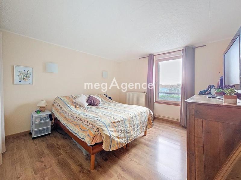 Maison - 200 m² - 9 pièces