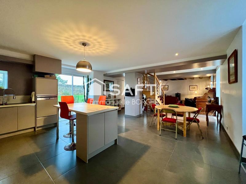 Maison - 1 032 m² - 12 pièces