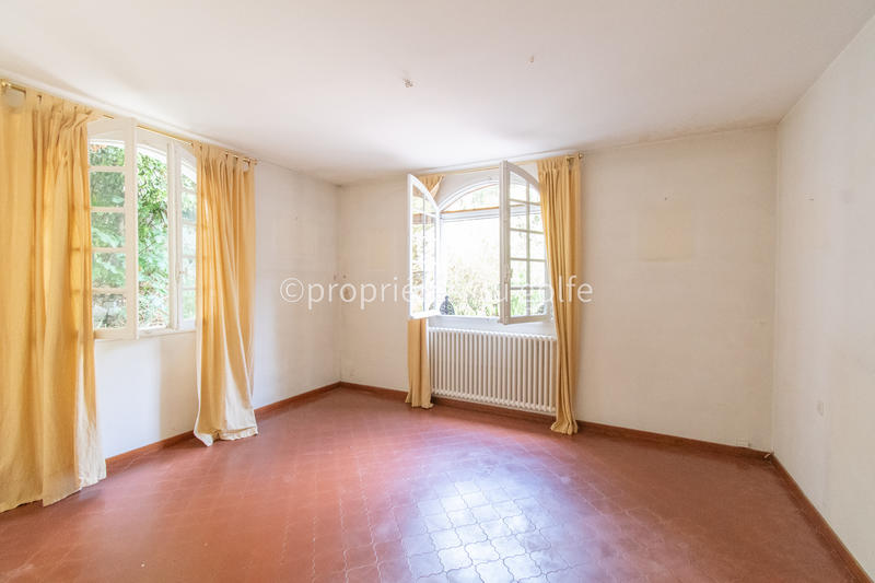 Maison - 216 m² - 5 pièces
