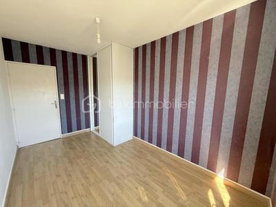Appartement - 98 m² - 5 pièces