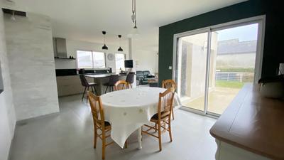 Maison - 126 m² - 6 pièces