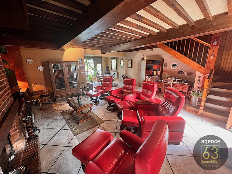 Maison ancienne - 171 m² - 6 pièces