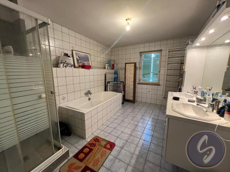 Maison - 153 m² - 6 pièces