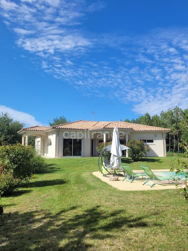 Maison - 156 m² - 6 pièces