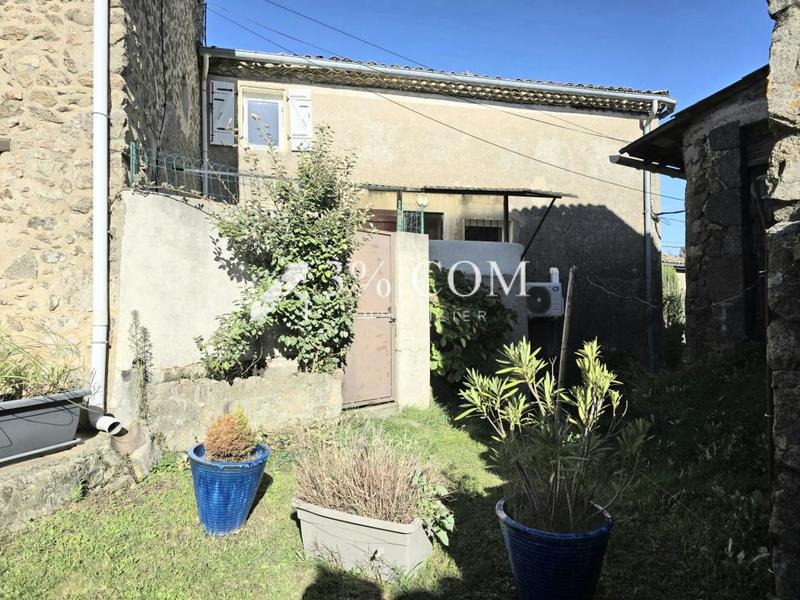 Maison - 96 m² - 5 pièces