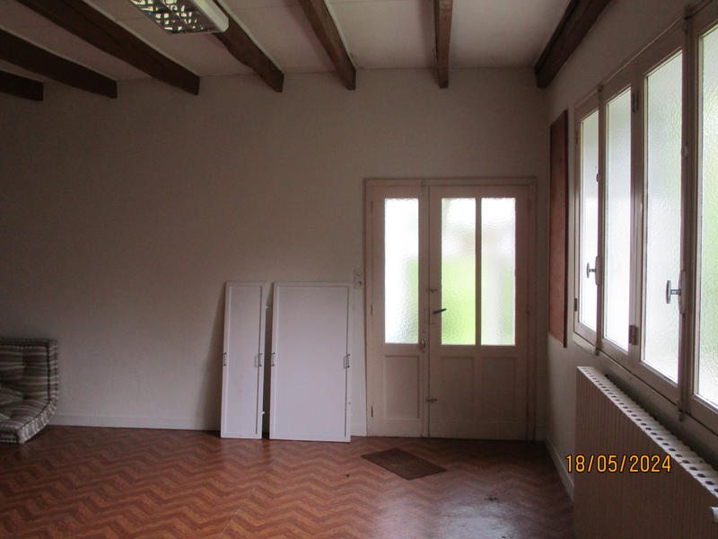 Maison - 262 m² - 9 pièces