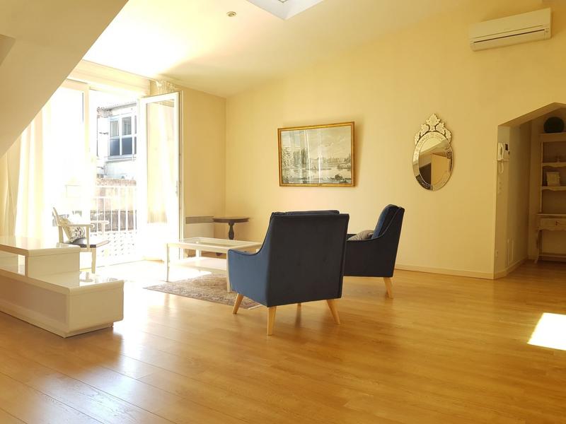 Appartement - 82 m² - 3 pièces