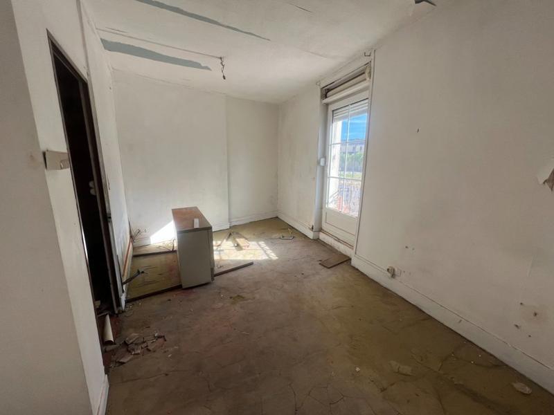 Immeuble - 275 m² - 8 pièces