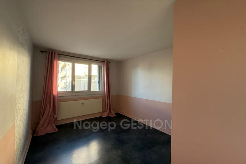 Appartement - 89 m² - 4 pièces