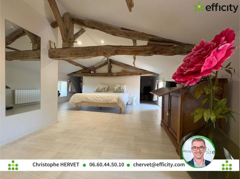 Maison - 218 m² - 6 pièces