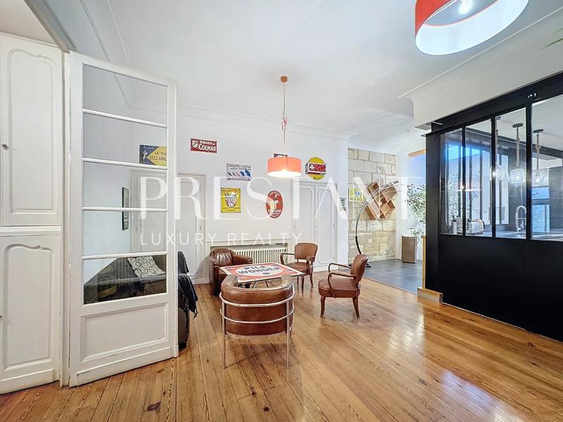 Maison - 200 m² - 7 pièces