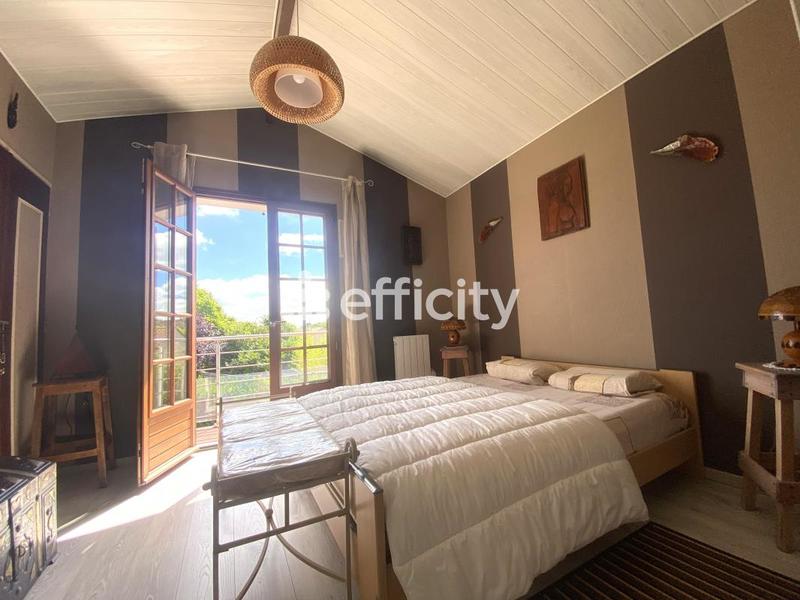 Maison - 140 m² - 6 pièces