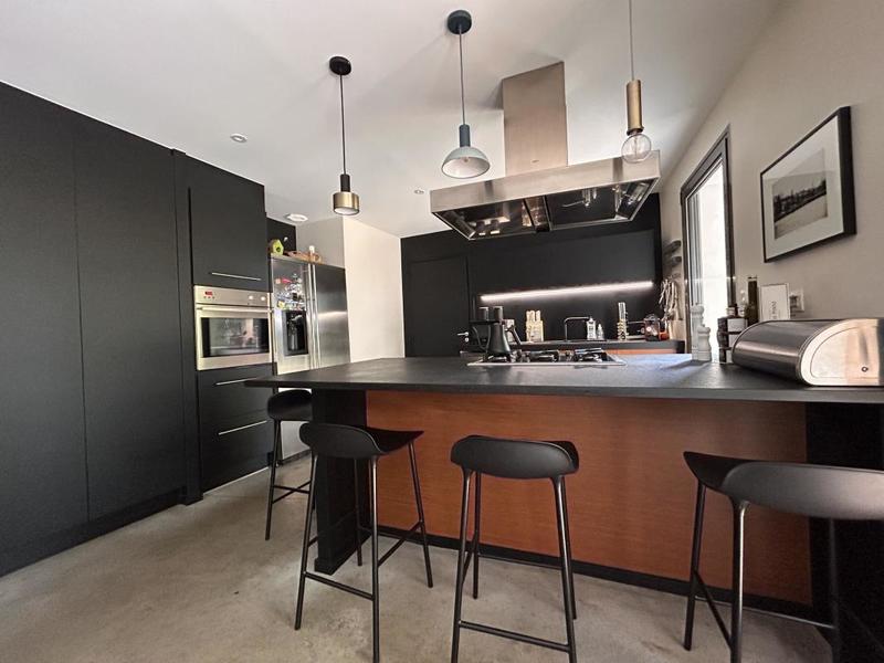 Maison - 143 m² - 5 pièces