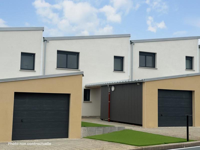 Maison - 99 m² - 5 pièces